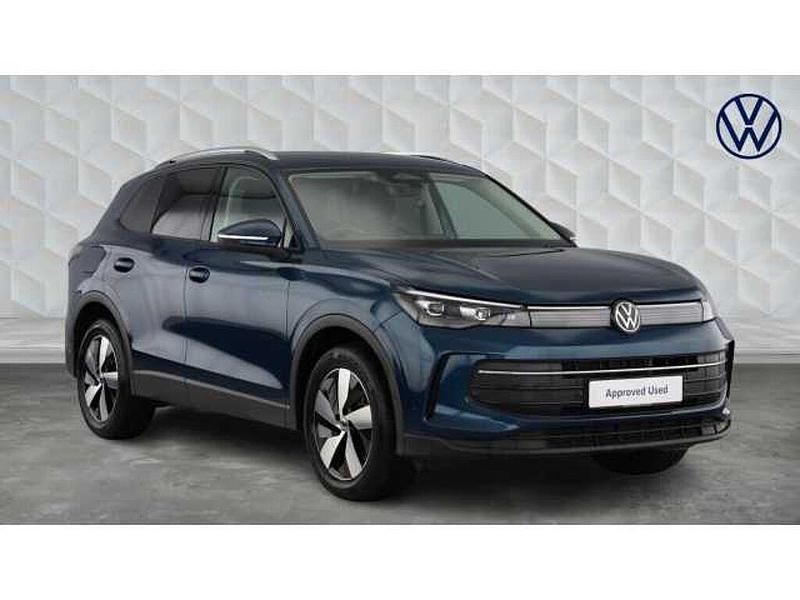 Blue Used 2025 VW Tiguan Match SUV | £30,800 (Expensive) - Image 1/4