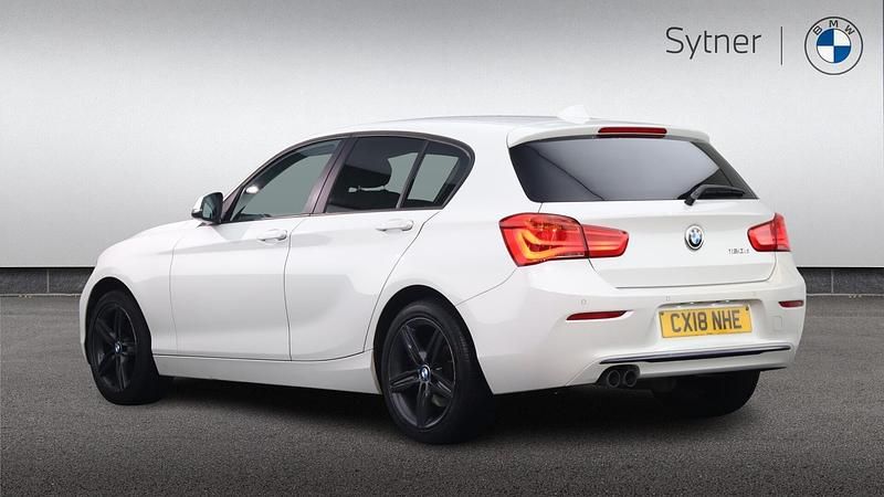 Used BMW 120 Sport Line 187 HP (137 kW) 2018 White Hatchback