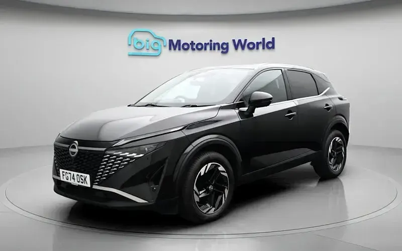 Used Nissan Qashqai N-Connecta 140 HP (102 kW) 2025 Black SUV