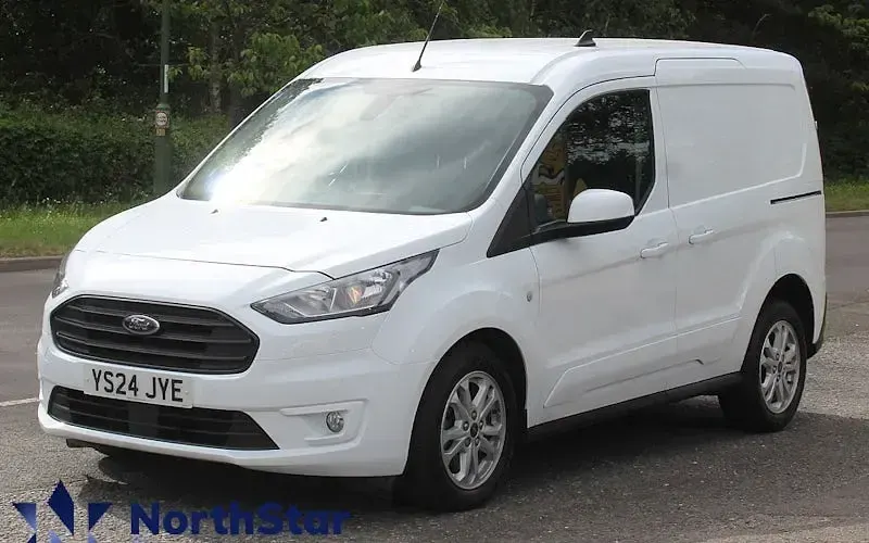 Begagnad Ford Transit Connect Limited 101 HK (74 kW) 2024 Minibuss