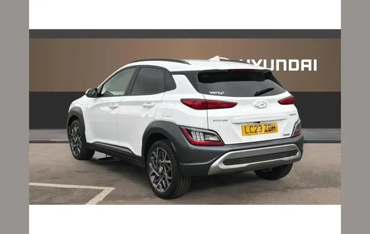 Used Hyundai Kona Premium 141 HP (103 kW) 2023 White SUV
