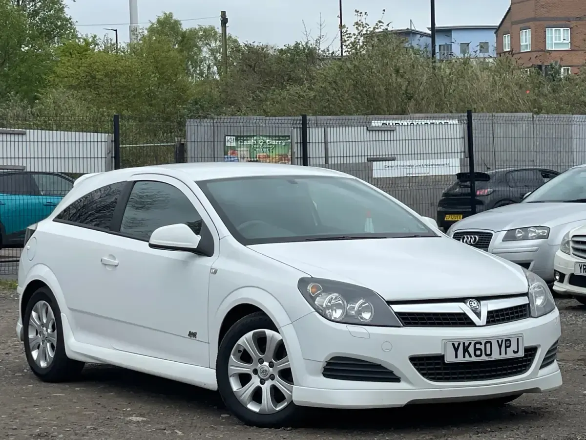 Używany Vauxhall Astra Sport 2010 Biały Hatchback