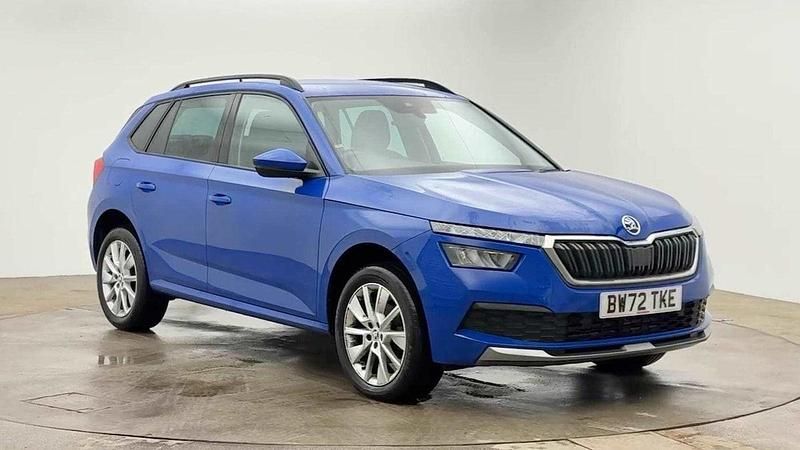 Used Skoda Kamiq SE Drive 70 HP (51 kW) 2023 Energy blue SUV