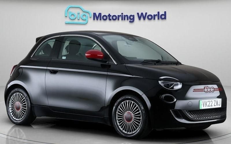 Used 2025 Fiat 500e Red Hatchback | £9,100 (Super price) - Image 1/4