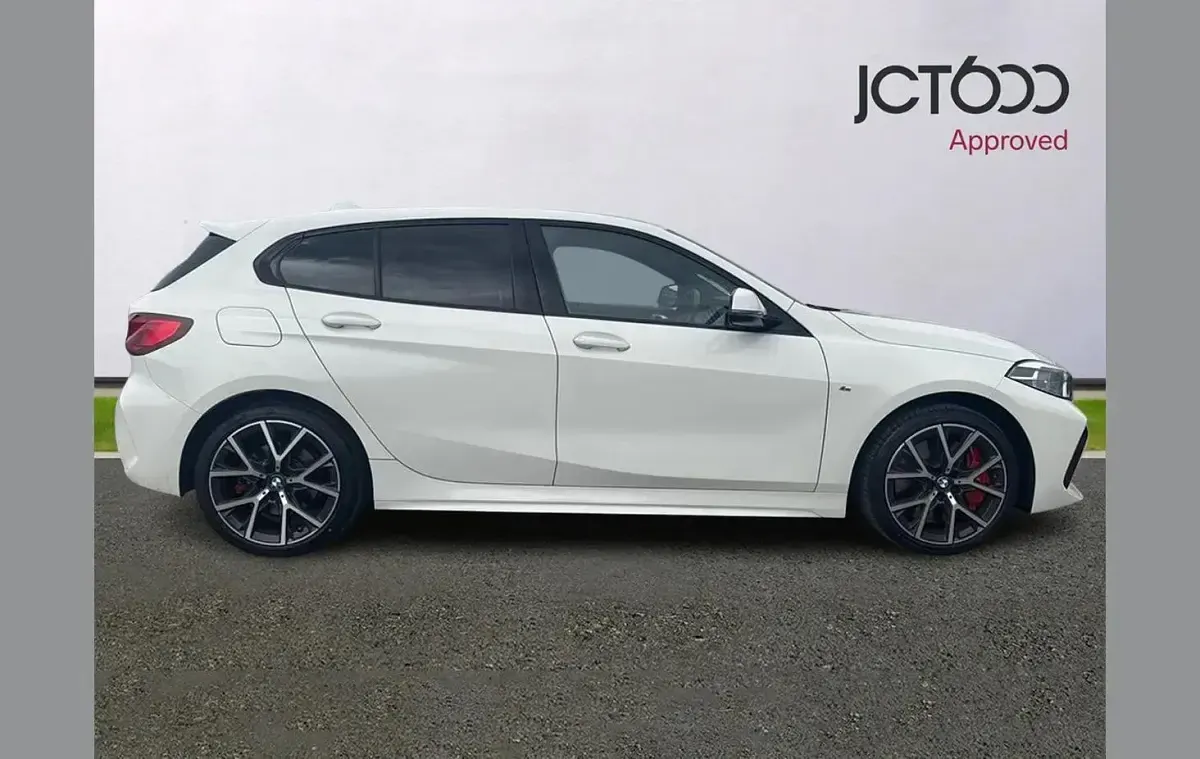 Used BMW 128 Comfort Edition 261 HP (191 kW) 2023 White Hatchback