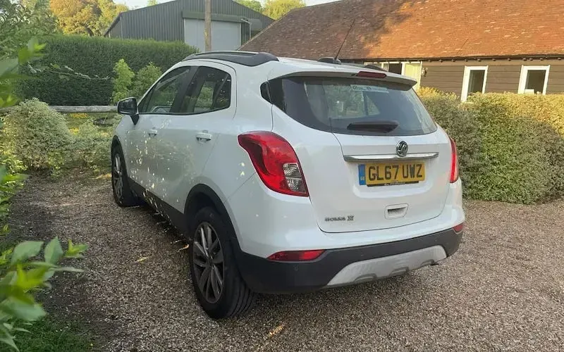 Used Vauxhall Mokka Design Edition 116 HP (85 kW) 2017 White SUV