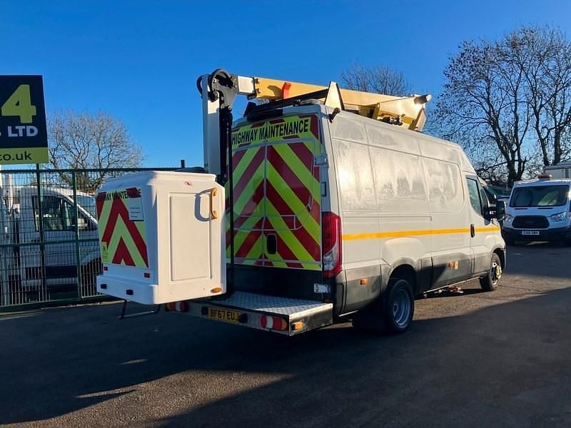 Used Iveco Daily 150 HP (110 kW) 2017 White
