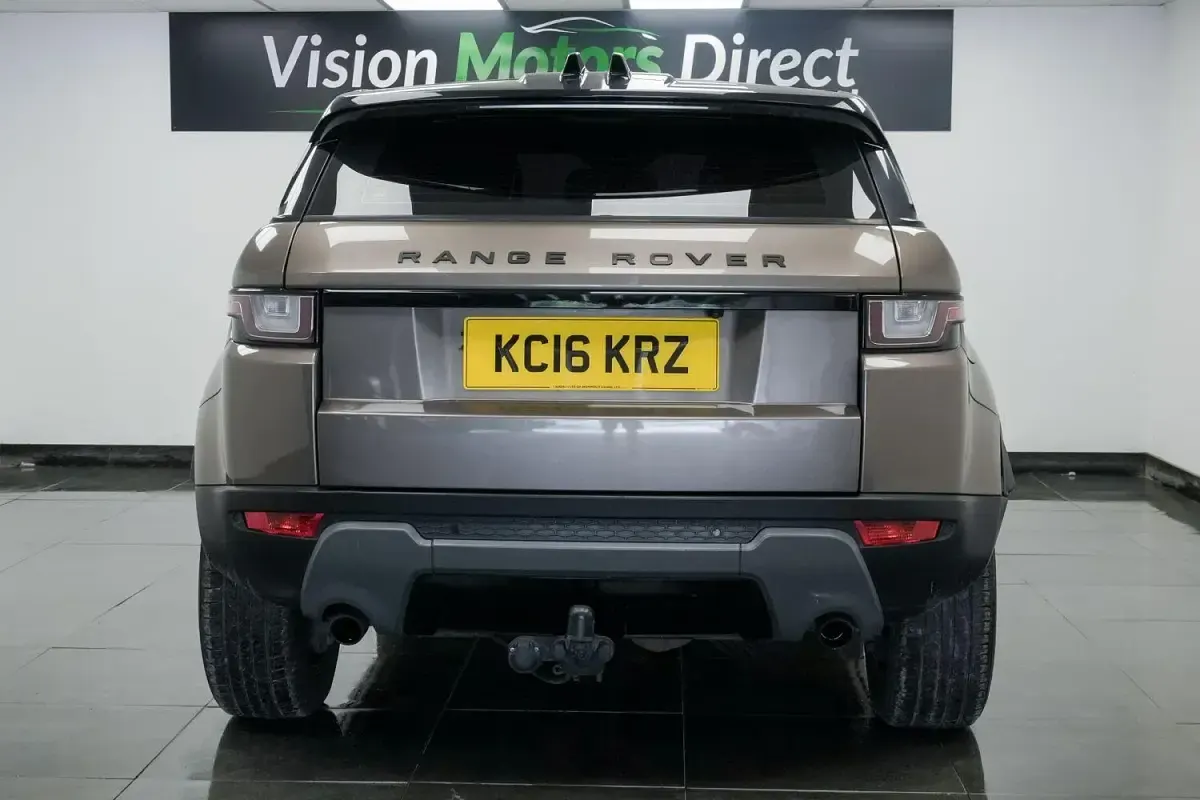 Used Land Rover Range Rover evoque SE 2016 Brown Estate