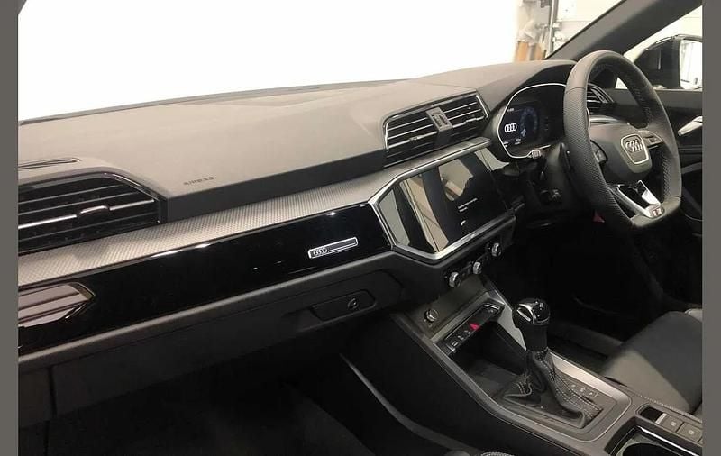 Used Audi Q3 Black Edition 150 HP (110 kW) 2025 Grey SUV