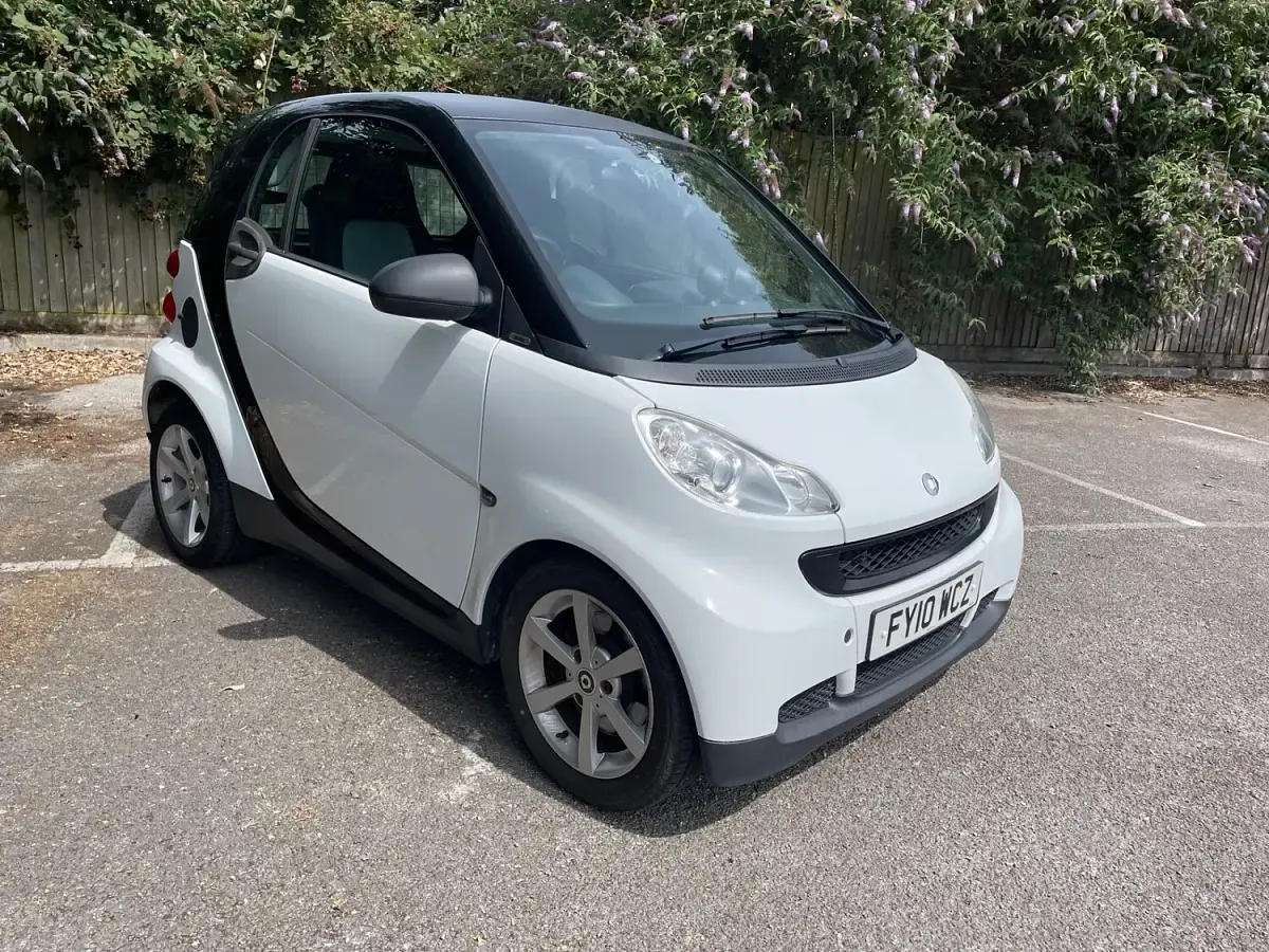 Used Smart ForTwo Coupé Pulse 2010 White Coupe