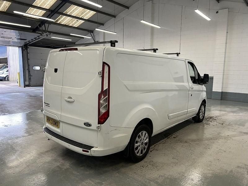 Used Ford Transit Custom Limited 130 HP (95 kW) 2023 White Van