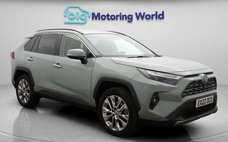 Used 2025 Toyota RAV4 Hybrid SUV | £23,900 (Super price) - Image 1/4