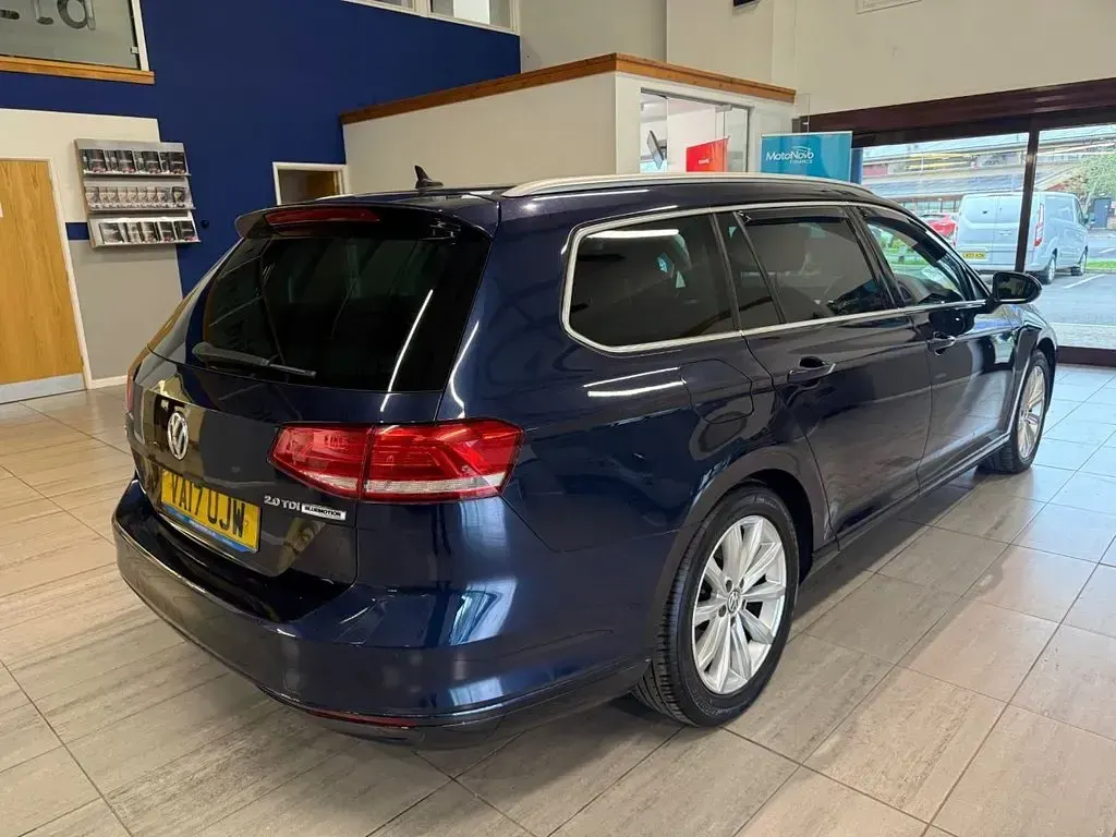Used VW Passat Business 150 HP (110 kW) 2017 Blue Estate