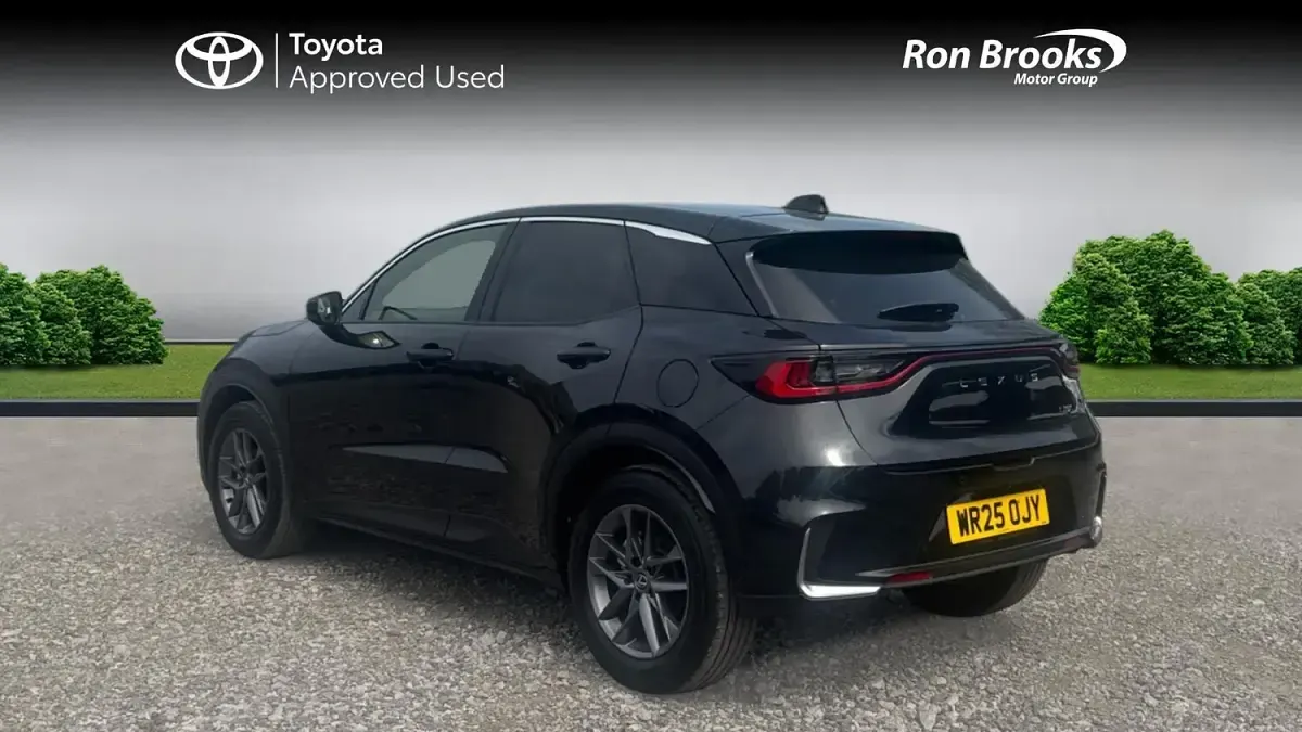Used Lexus LBX 136 HP (100 kW) 2025 Black SUV