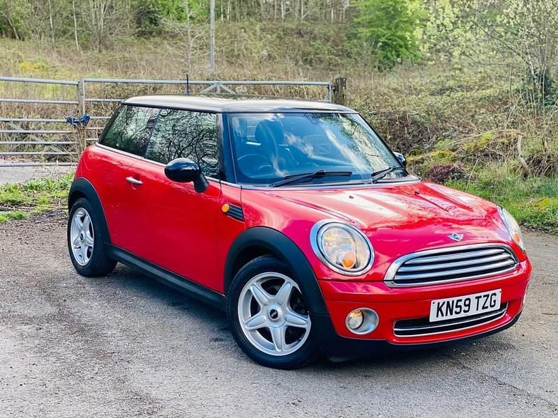 Used Mini Cooper Hatch 2009 Red Hatchback