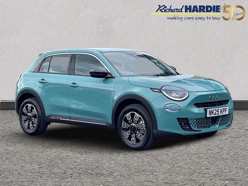 Blue New 2025 Fiat 600 S Hatchback | £20,695 (Fair price) - Image 1/3