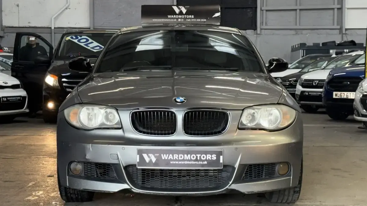Begagnad BMW 120 Coupé M Sport 2009 Grå Sportkupé