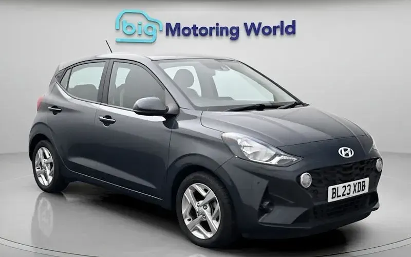 Used Hyundai i10 SE 67 HP (49 kW) 2023 Hatchback