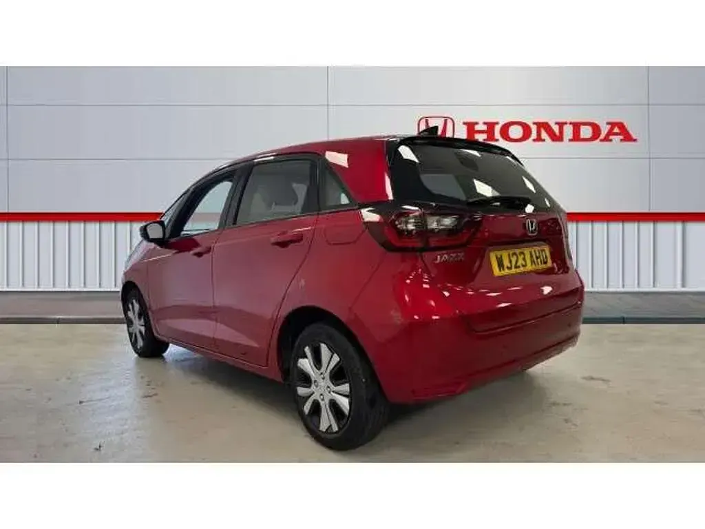 Used Honda Jazz Hybrid 109 HP (80 kW) 2023 Red Hatchback