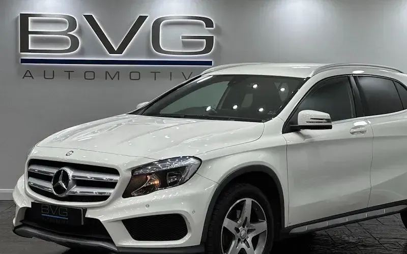 Used Mercedes GLA220 Executive 177 HP (130 kW) 2016 White SUV