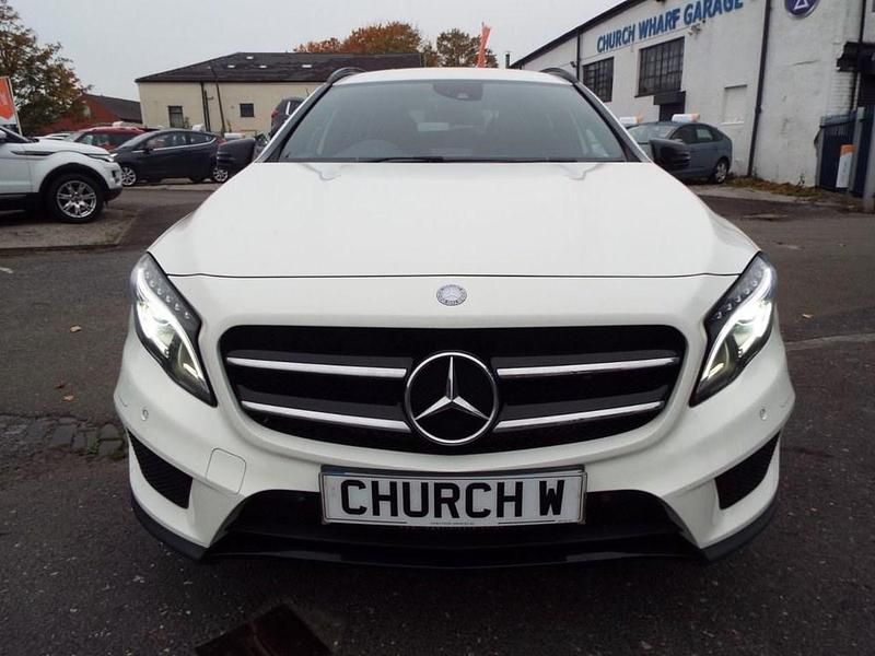Used Mercedes GLA220 AMG line 170 HP (125 kW) 2014 White SUV