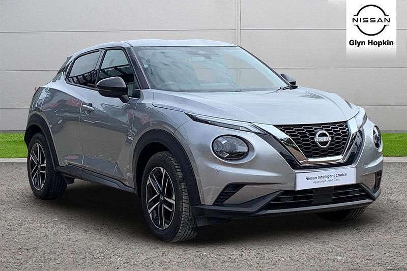 Silver Used 2024 Nissan Juke N-Connecta SUV | £18,298 (Fair price) - Image 1/4