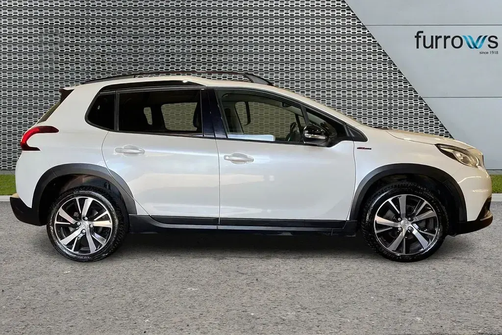 Used Peugeot 2008 GT-line 101 HP (74 kW) 2018 White SUV