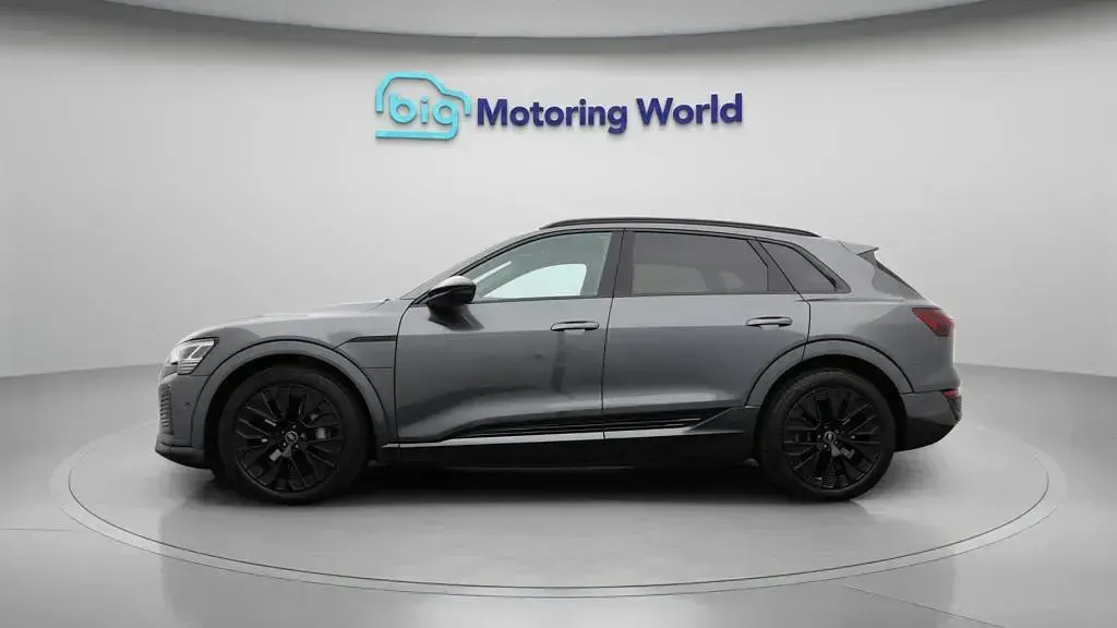 Used Audi Q8 e-tron Black Edition 300 kW (408 HP) 2023 Grey SUV