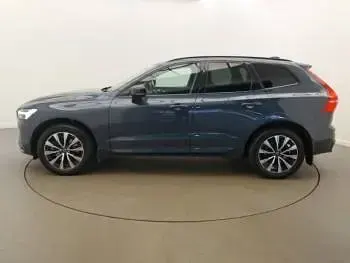 Second-hand Volvo XC60 Plus 197 CP (144 kW) 2023 Albastru SUV