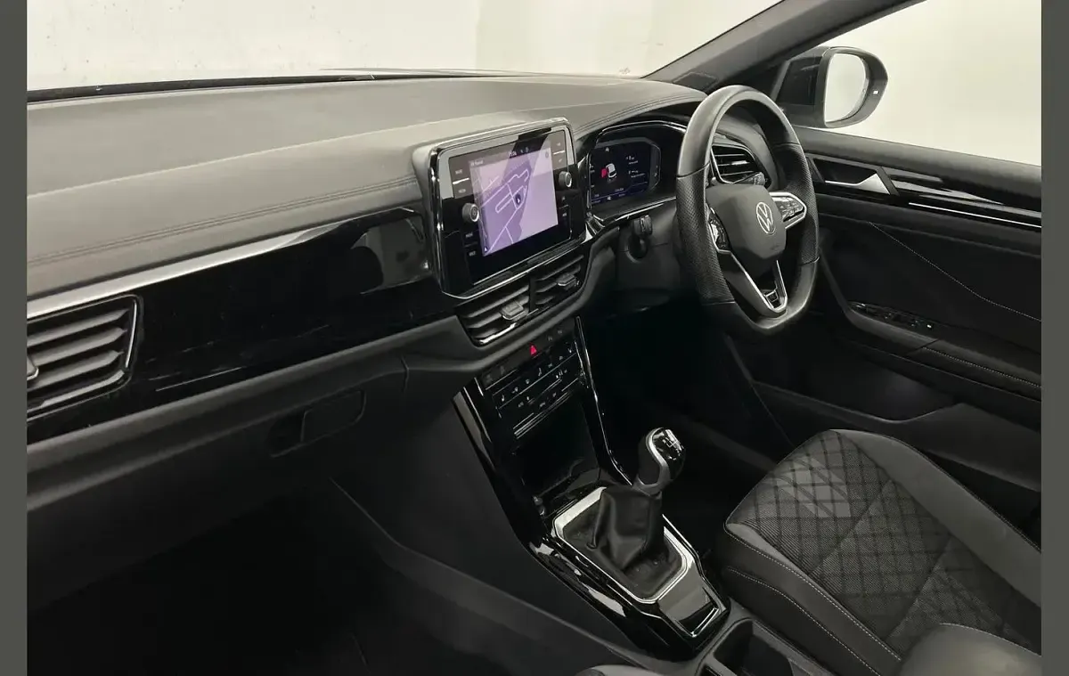 Used VW T-Roc R-line 150 HP (110 kW) 2022 Silver SUV