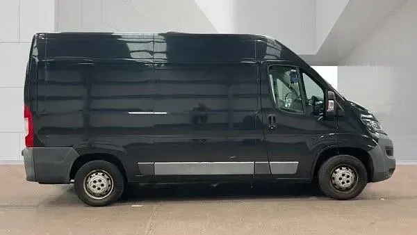Used Peugeot Boxer 130 HP (95 kW) 2015 Grey Van