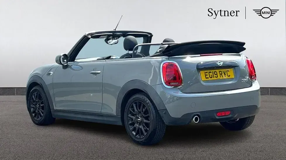 Used Mini Cooper Cabriolet Classic 134 HP (98 kW) 2019 Grey Cabriolet