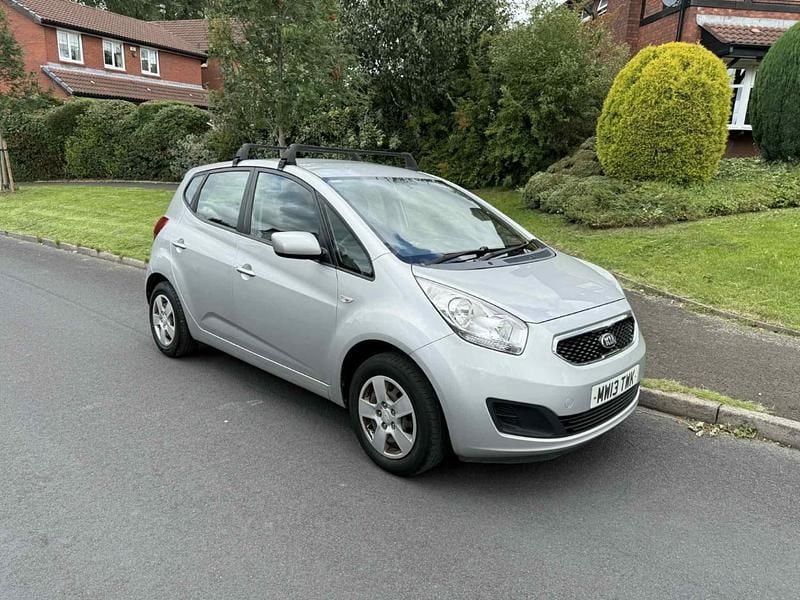 Silver Used 2013 Kia Venga 2 Hatchback | £2,495 (Good price) - Image 1/4