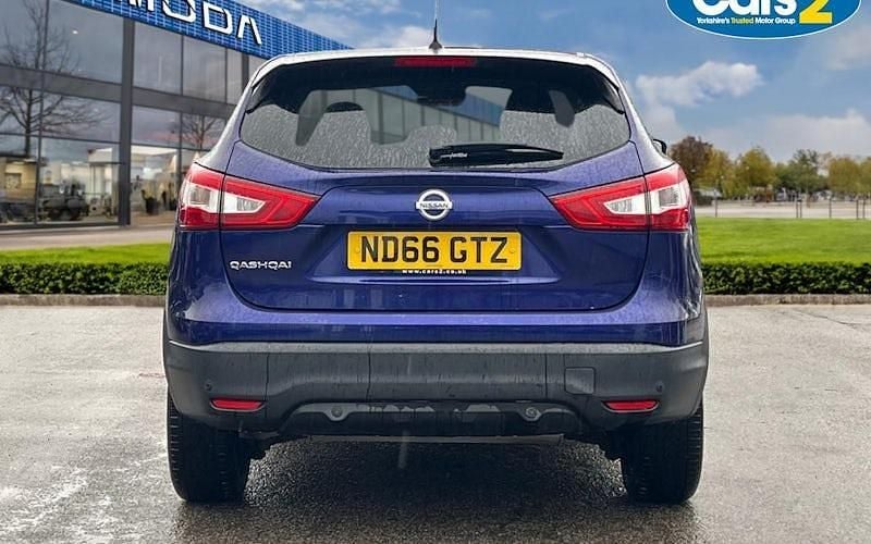 Used Nissan Qashqai N-Connecta 131 HP (96 kW) 2016 Blue SUV