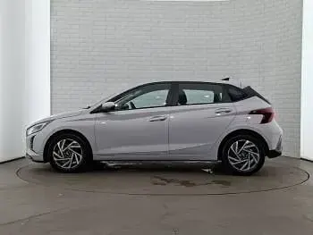 Used Hyundai i20 Advanced 100 HP (73 kW) 2025 Grey Hatchback