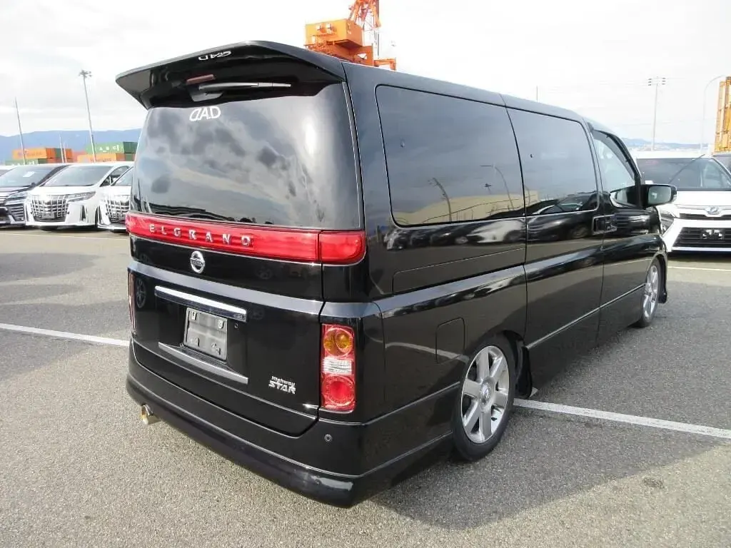 Used Nissan Elgrand 2008 Black MPV
