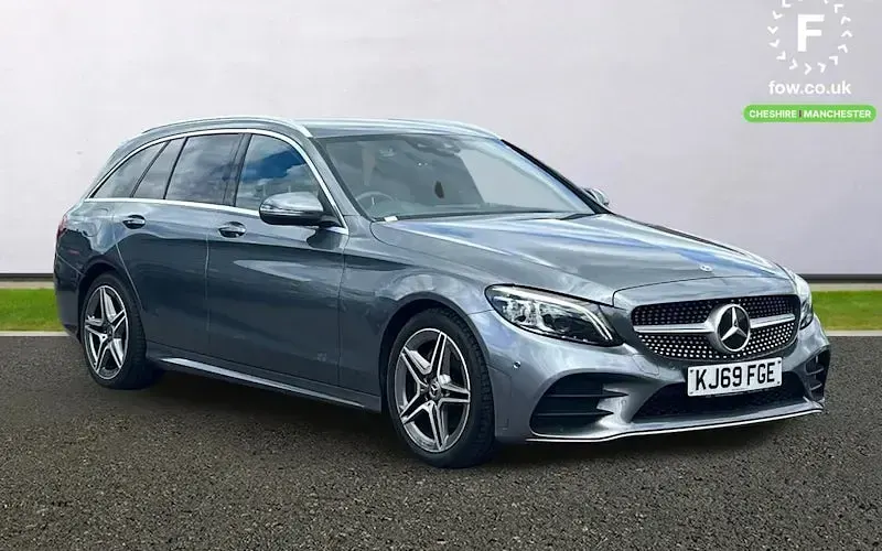 Usado Mercedes C220 AMG line 194 HP (142 kW) 2020 Carrinha