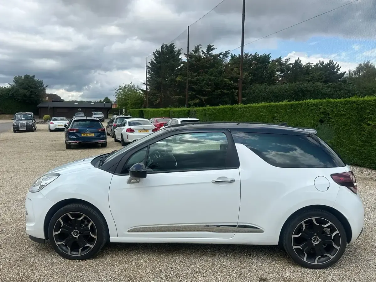 Used Citroën DS3 2013 White Hatchback