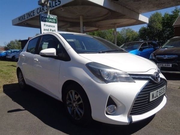 White Used 2014 Toyota Yaris Hatchback | £5,887 (Fair price) - Image 1/1