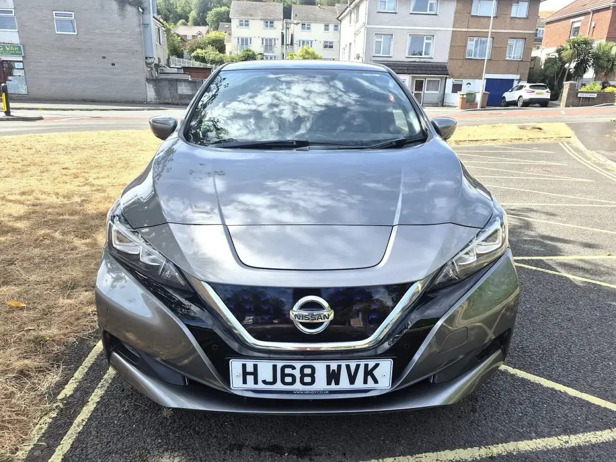 Used Nissan Leaf Tekna 110 kW (150 HP) 2018 Grey Hatchback