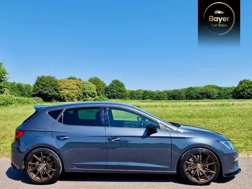 Begagnad Seat Leon CUPRA 290 HK (213 kW) 2020 Grå Halvkombi