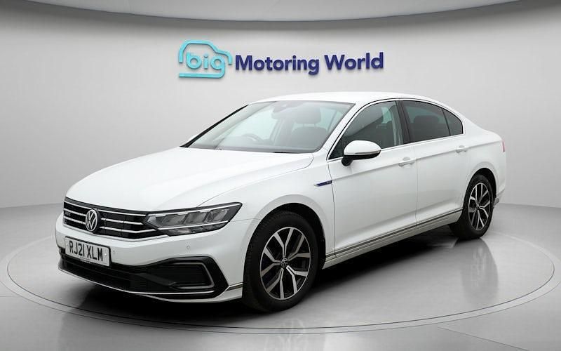 Used VW Passat GTE 218 HP (160 kW) 2021 White Sedan
