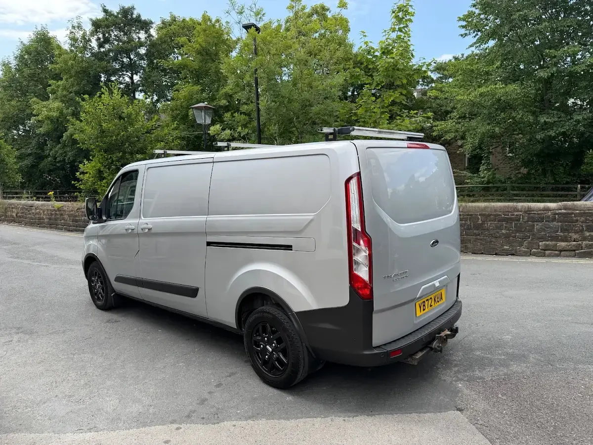 Used Ford Transit Custom 170 HP (125 kW) 2022 Silver Van