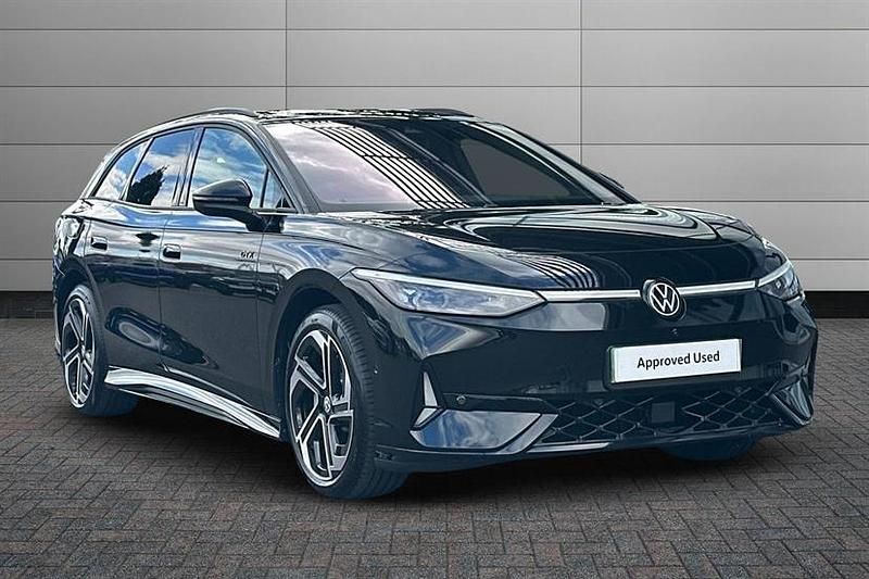 Grenadilla black Used 2025 VW ID.7 GTX Sedan | £51,950 - Image 1/4