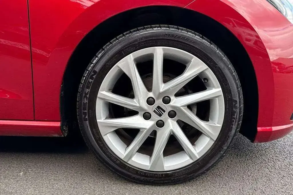 Used Seat Ibiza FR 94 HP (69 kW) 2023 Red Hatchback