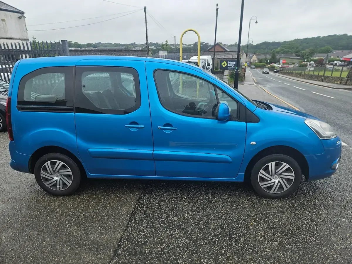 Used Citroën Berlingo VTR Sport 90 HP (66 kW) 2013 Blue MPV