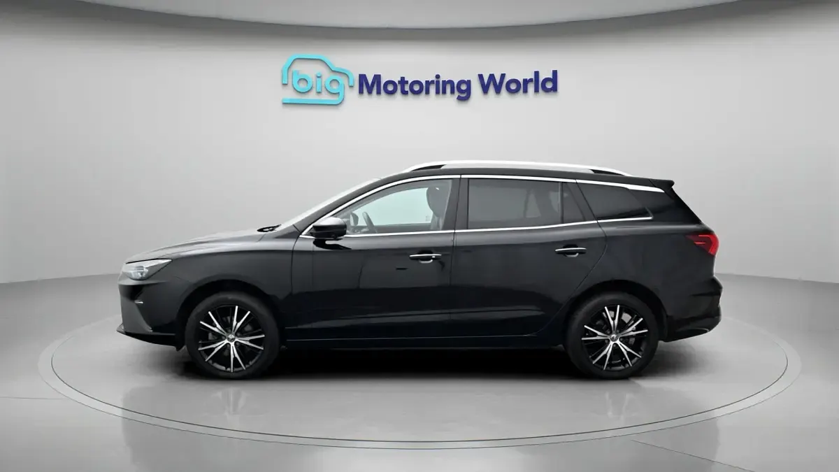 Used MG MG5 EV Trophy 114 kW (156 HP) 2022 Black Estate