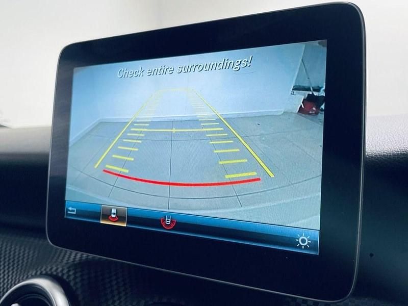 Used Mercedes A180 109 HP (80 kW) 2016 White Hatchback