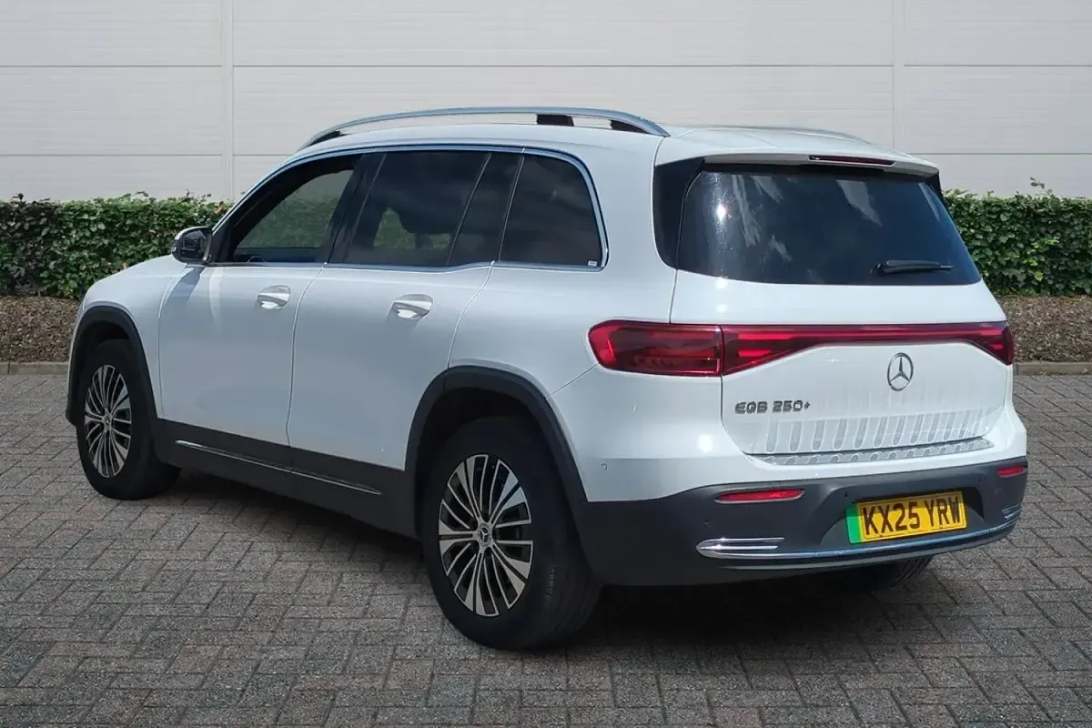 Used Mercedes EQB250+ Executive 139 kW (190 HP) 2025 White SUV