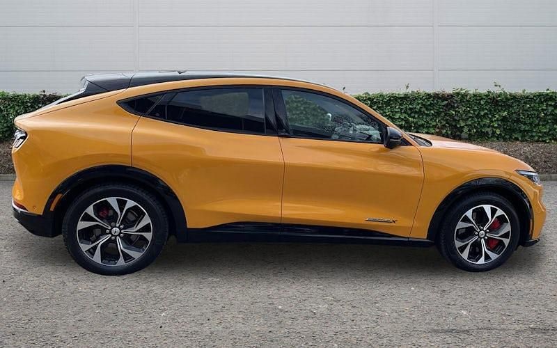 Used Ford Mustang Premium 351 HP (258 kW) 2024 Estate